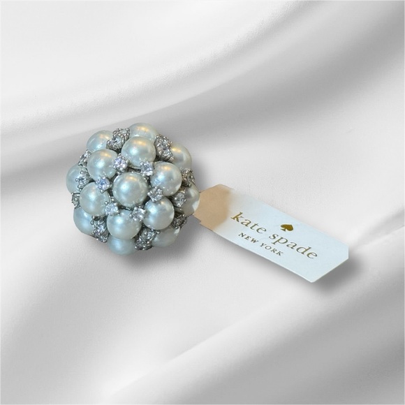 kate spade Jewelry - NWT Kate Spade New York nouveau pearls cluster ring statement piece